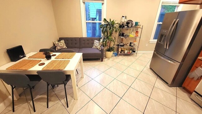 Photo - 1 Boardman Pl