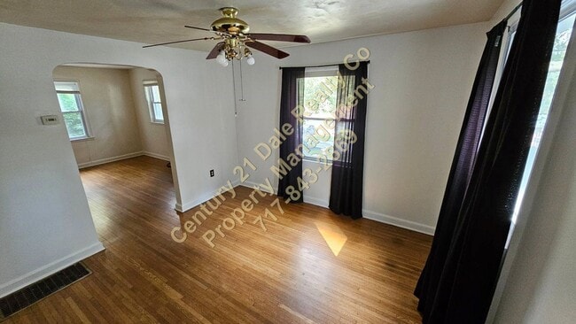 Photo - 3BR Cape Cod in York Suburban Schools