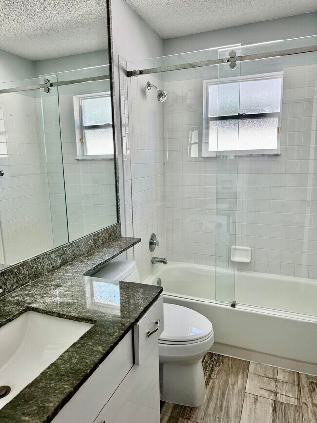 Photo - 1368 Waterway Cove Dr