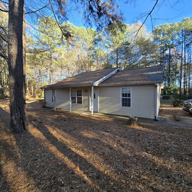 Photo - Private 3-Bdr 2 Full Bath Ranch with large fenced backyard and workshop.