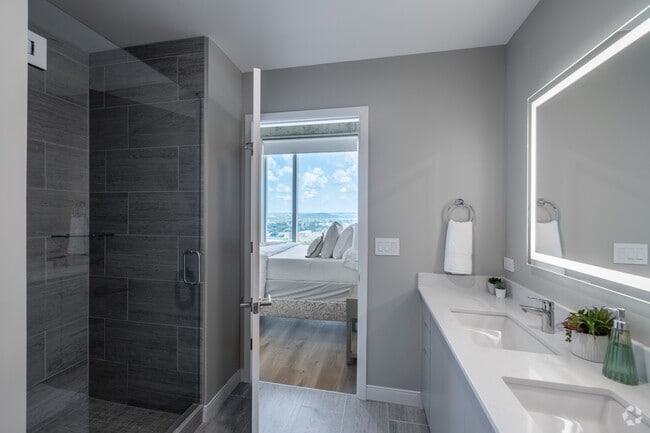 1BR, 1BA - 739SF - Bathroom