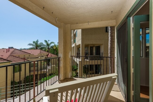 Photo - 2/2 End Unit Condo available near UTC