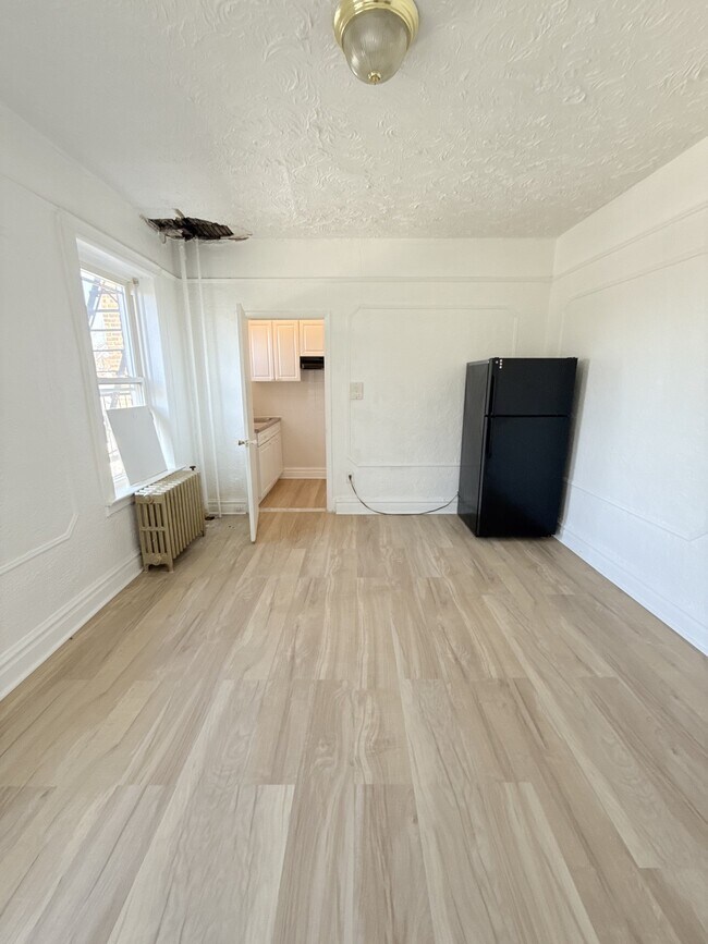 Photo - 35 Kensington Ave Unit D2