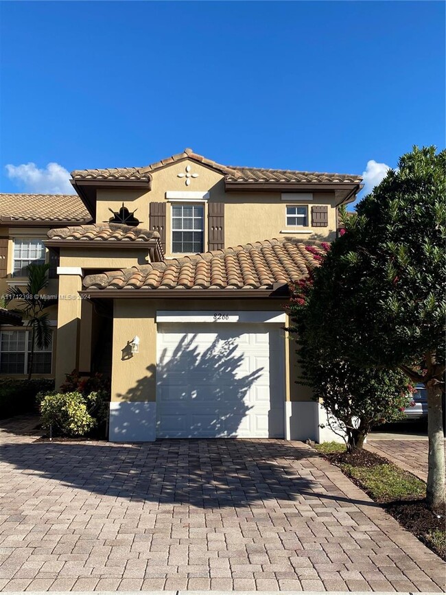 Photo - 8266 NW 127th Ln Condominio Unidad 28-F