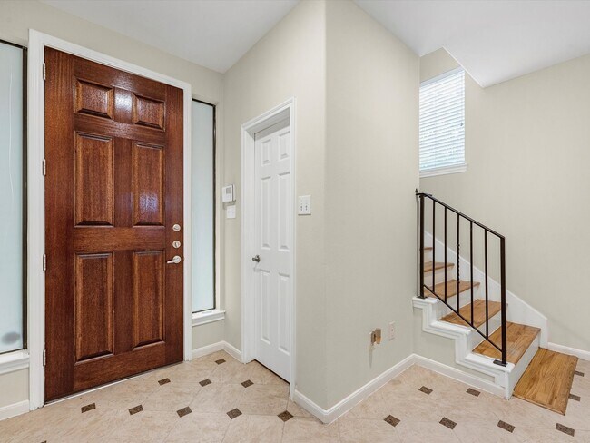 Photo - 4217 Koehler St