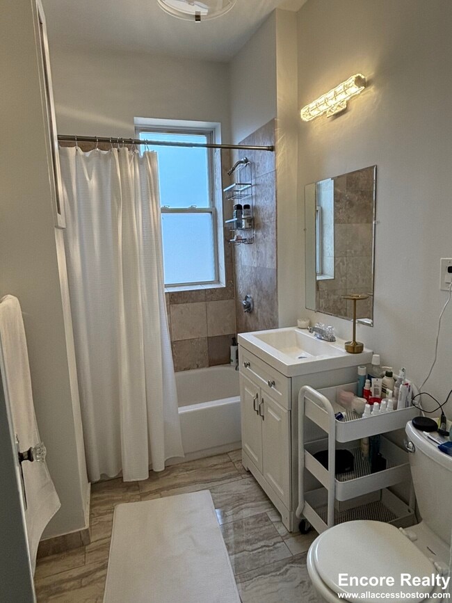 83 Linden St Unit 24