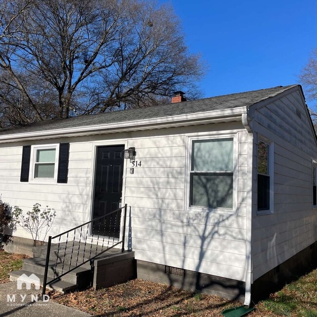 Building Photo - 514 E 12th Ave