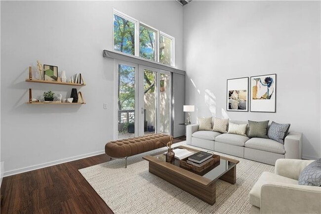 Photo - 5 Krog St NE