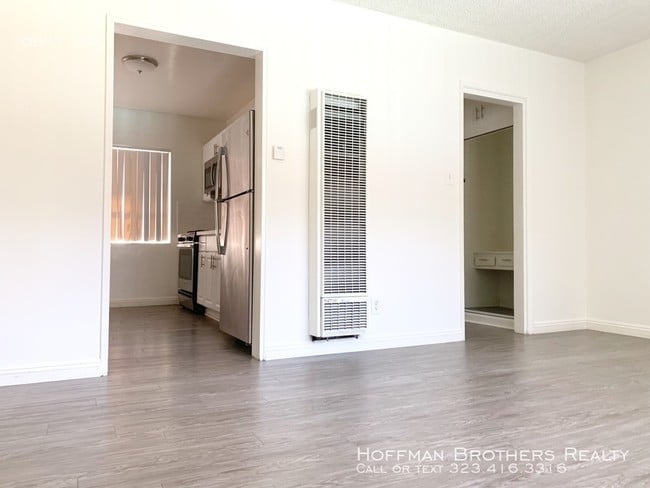 Building Photo - 1031 S Westlake Ave Unit 2 Rental