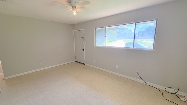 Photo - 3406 Black Lake Cir