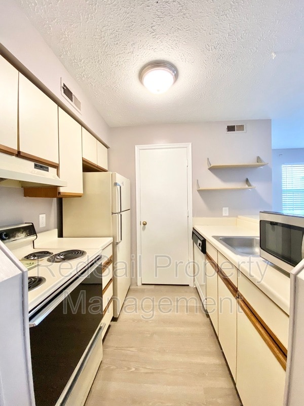 Photo - 15 Cape Dorey Dr