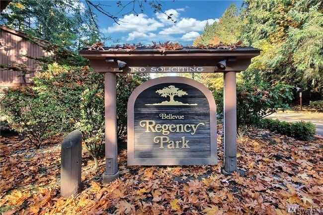 Photo - Regency Park Condominiums - Bridle Trails/...