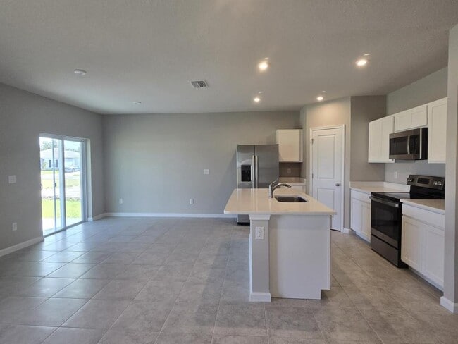 138 Brofield St
