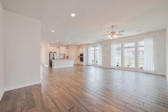 Photo - 6906 Montclair Colony Trl