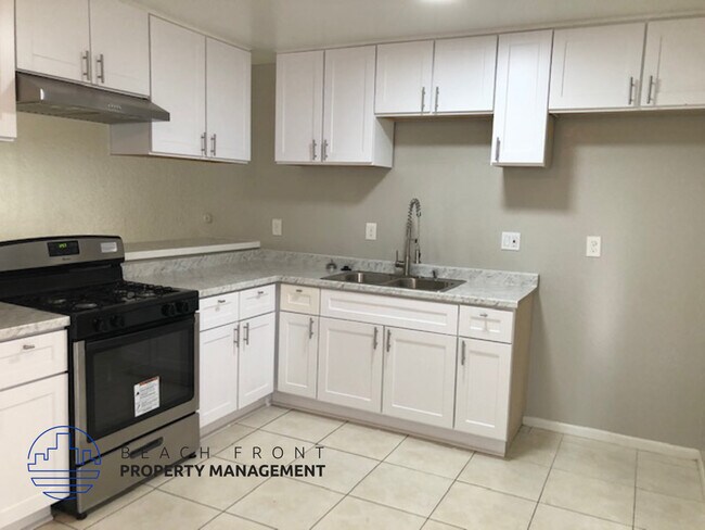 Photo - 2186 Pacific