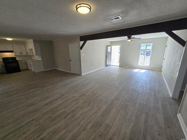 Photo - 501 Bristol Dr