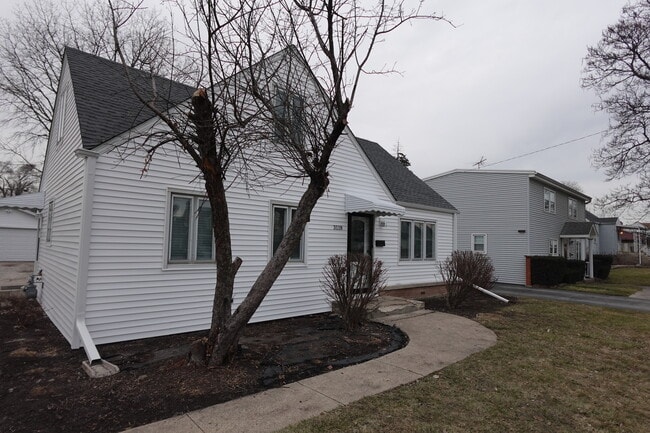 Photo - 3118 Martin Ave