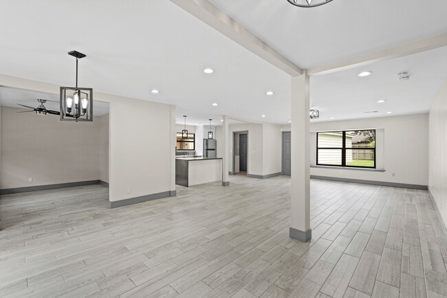 Photo - 5522 Braesvalley Dr