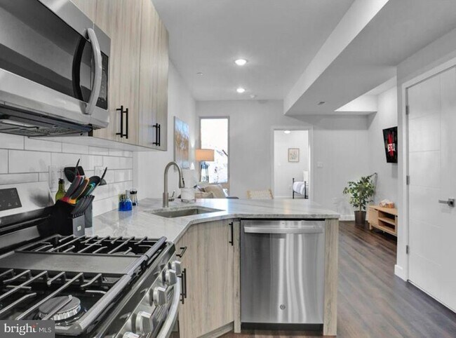 Photo - 1748 N Marshall St