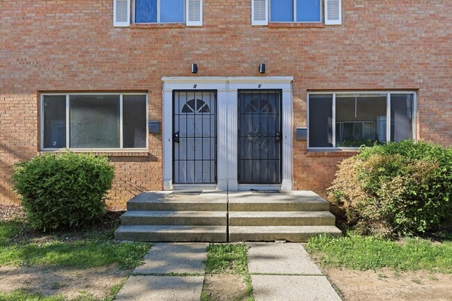Photo - 1759 Lonsdale Rd Unidad B