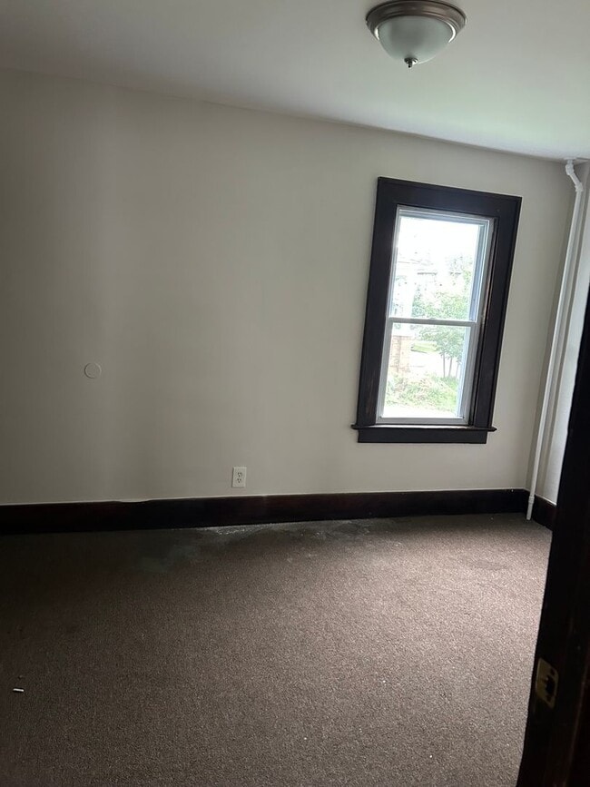 153 Atkinson St Unit Lower