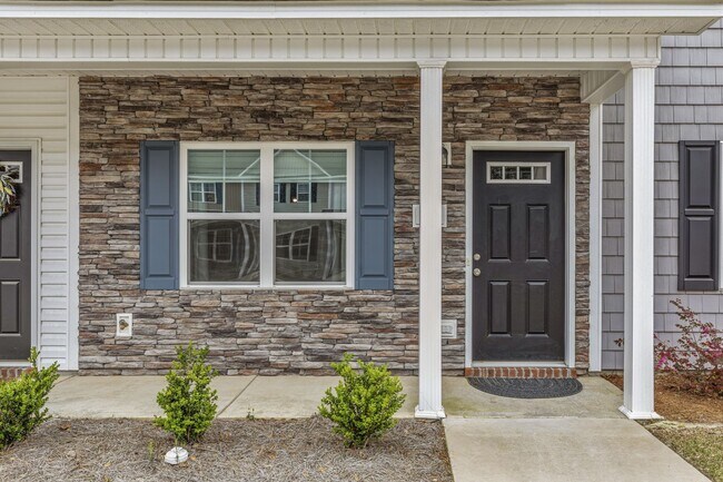 Photo - Marshall Farms Beauty with Dual Suites & Open-Concept Living