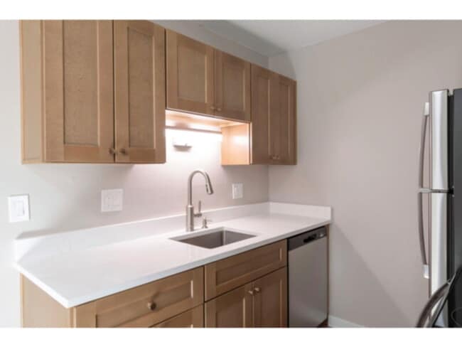 Building Photo - 1641 Ingalls St Unit 10