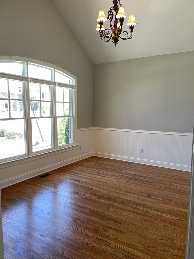 Photo - Live in The Georgian