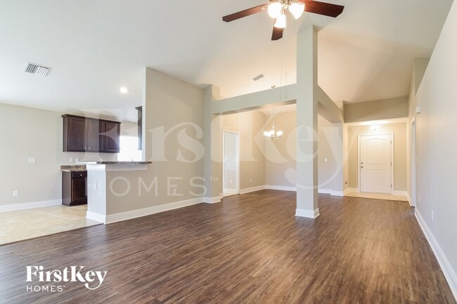 Photo - 14503 Dunrobin Dr