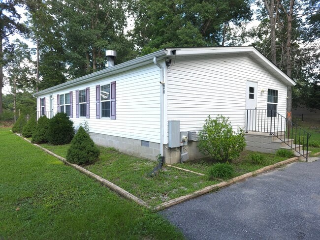 27318 Dogwood Ln