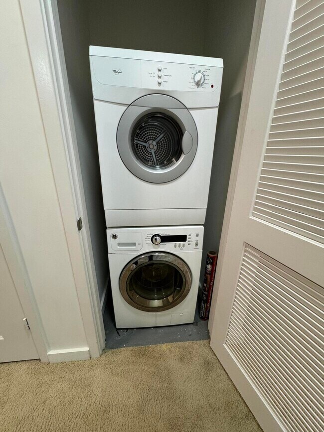 Photo - 300 S Australian Ave Unidad 801