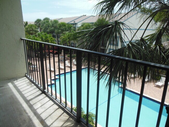 Photo - 708 Executive Center Dr Unit 33