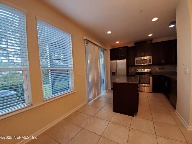 Photo - 13 La Paz Wy