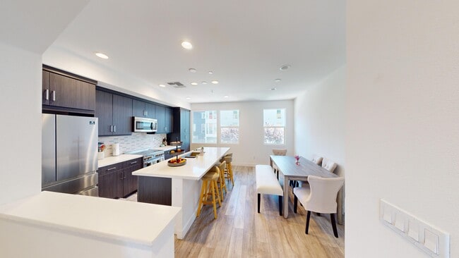 Photo - 1333 Pullman Way