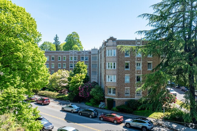 Photo - Park Vista Apartments