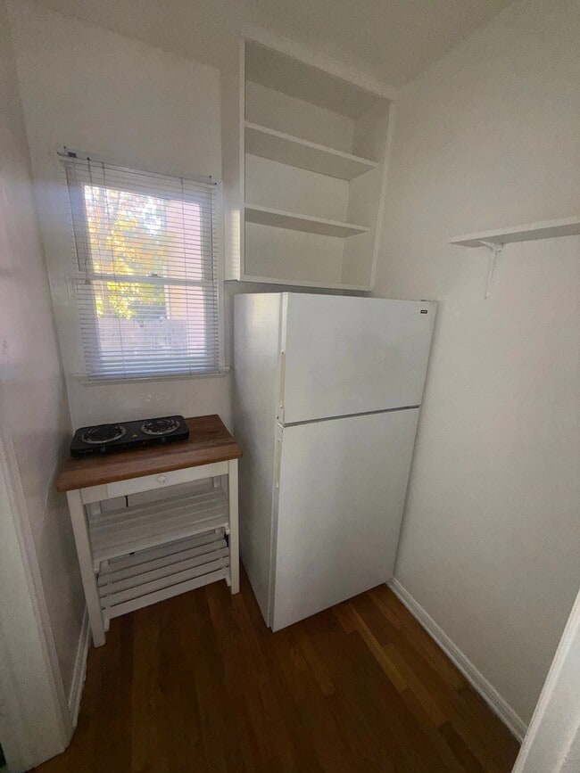 Photo - 838 N Sweetzer Ave Unit 2