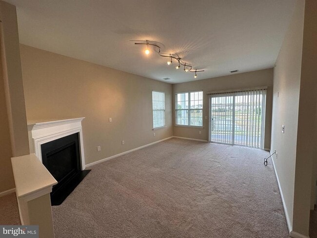 Photo - 702 Van Gogh Ct