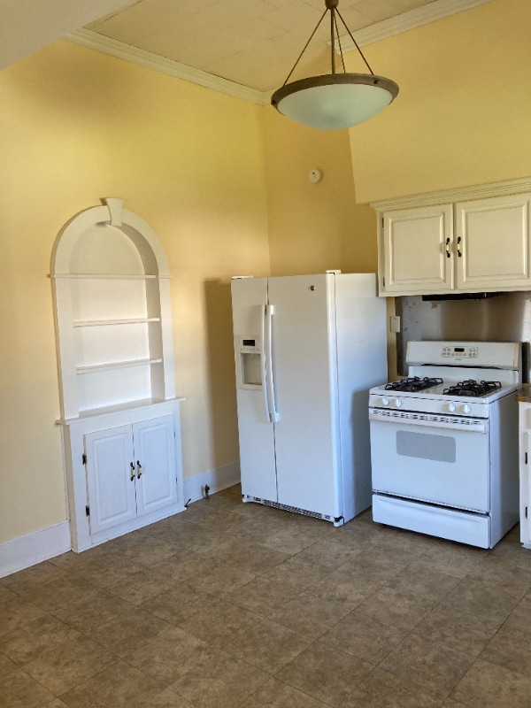 Photo - 106 N Railroad St