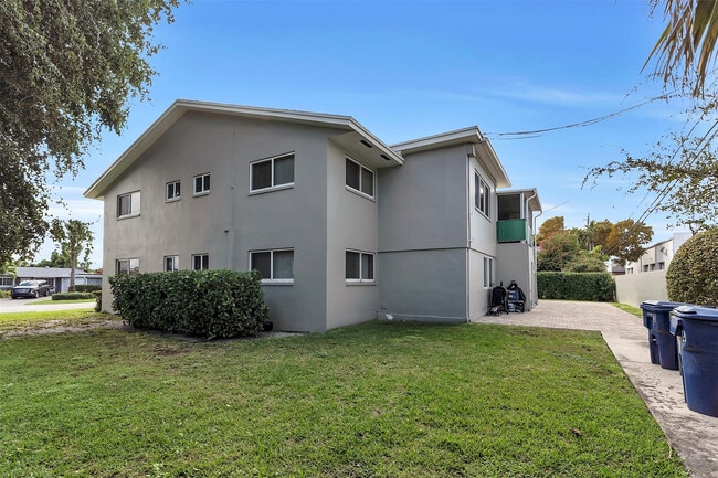 Photo - 1049 NW 30th Ct Unit 3