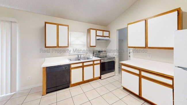 Photo - 9711 Red Clover Ave