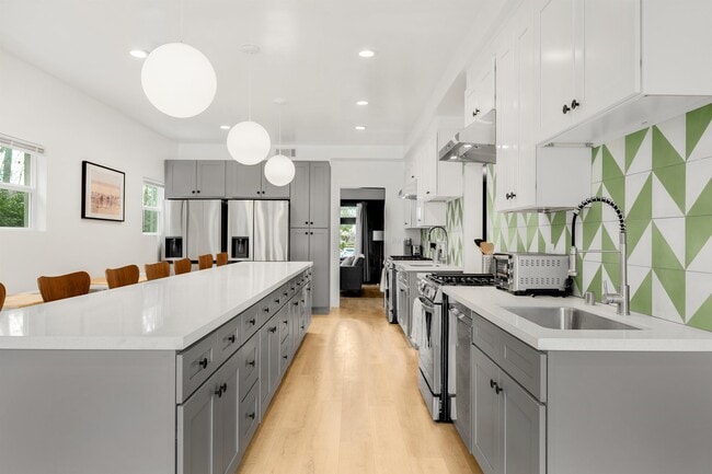 Photo - 4439 Victoria Park Dr Unit 2C