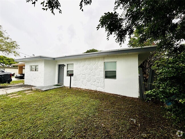 Building Photo - 1025 NW 8th St Rental