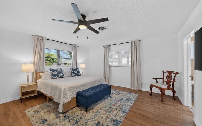 Photo - 4431 NE 28th Ave