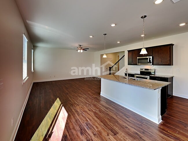 Photo - 455 Summit View Ct