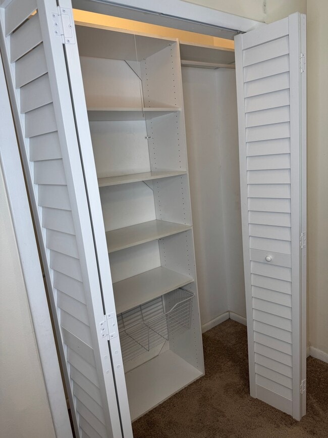 Photo - 8229 Frost St N