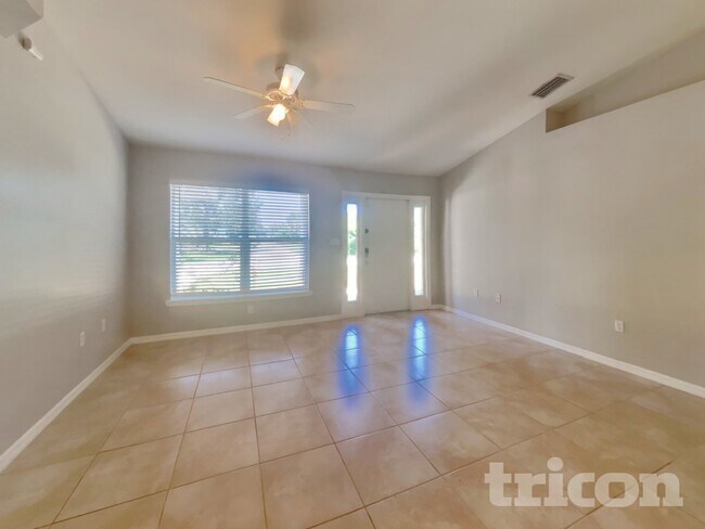 Photo - 23183 Burlingame Ave