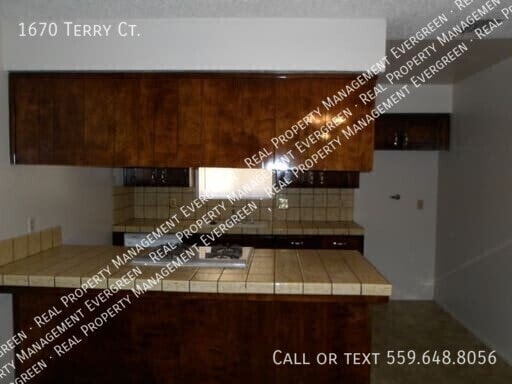 Photo - 1670 W Terry Ct
