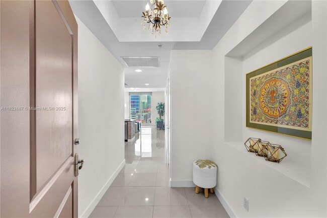 Photo - 315 NE 3rd Ave Unidad 1405