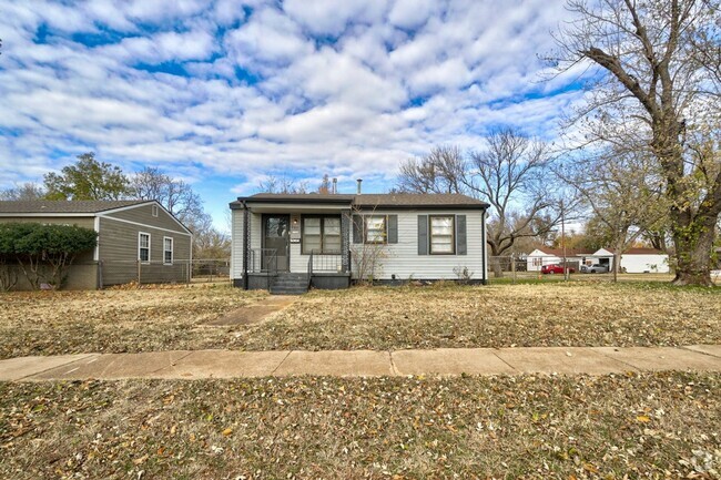 Building Photo - Introducing our charming 3-bedroom, 1-bath... Rental