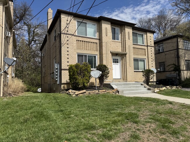 Photo - 2822 Lawndale Ave Unit 2